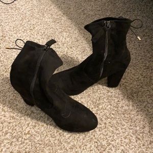 Black, suede-y, cfa bootie, size 7